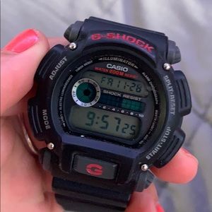 USED G-SHOCK WATCH